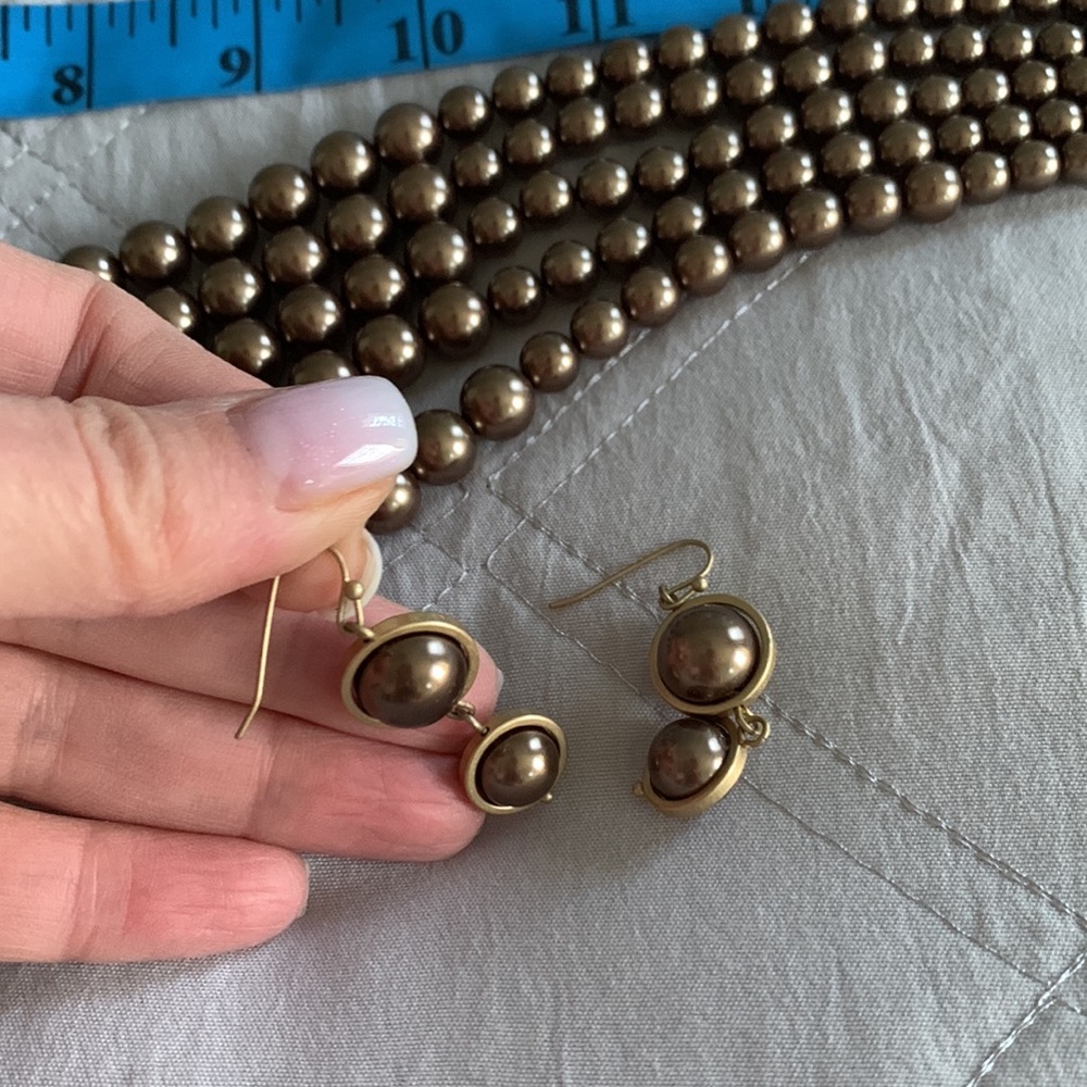 Lia Sophia pearl choker necklace with matching earrings